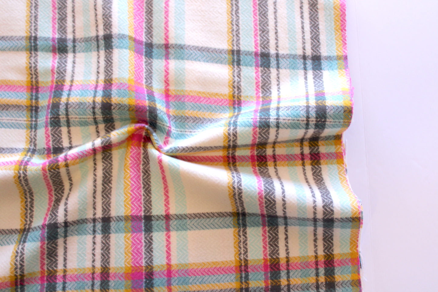 Highlands Flannel | Sketch Plaid Tealberry