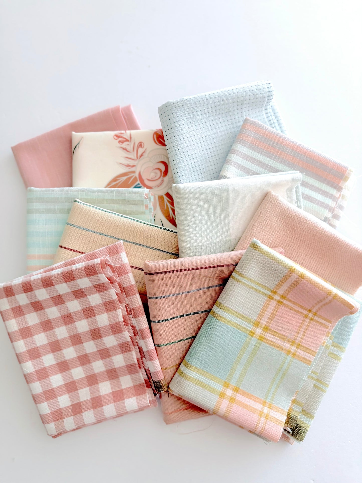 Blues & Pinks | Fat Quarter Bundle | 11 Count