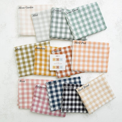 Camp Gingham | Small | Obsidian